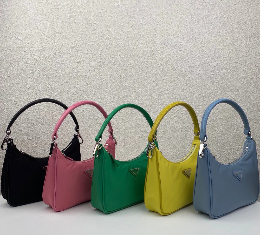 High quality Tote bags Luxury handbags Designer wallet coin purse Nylon mini handbag Detachable leather name plate with keychain Multifunctional cosmetic bag, Pink
High quality Tote bags Luxury handbags Designer wallet coin purse Nylon mini handbag Detachable leather name plate with keychain Multifunctional cosmetic bag, Pink