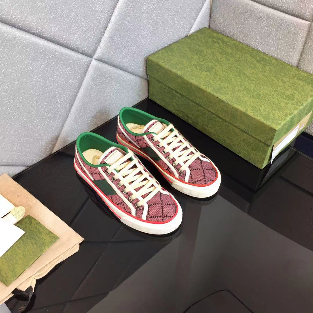 Tennis 1977 Luxurys Shoes Womens Shoe Green And Red Web Stripe Rubber Sole Stretch Cotton Low Top Mens Sneaker, I need look other product
Tennis 1977 Luxurys Shoes Womens Shoe Green And Red Web Stripe Rubber Sole Stretch Cotton Low Top Mens Sneaker, I need look other product
