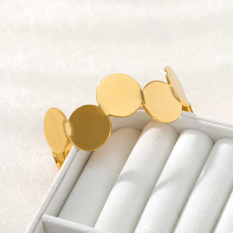 Minimalist Jewelry Gold Color Stainless Steel Bangle Bracelets for Women Girls Fashion Round Discs Bangle Boho Accesorios Mujer Q0719
Minimalist Jewelry Gold Color Stainless Steel Bangle Bracelets for Women Girls Fashion Round Discs Bangle Boho Accesorios Mujer Q0719