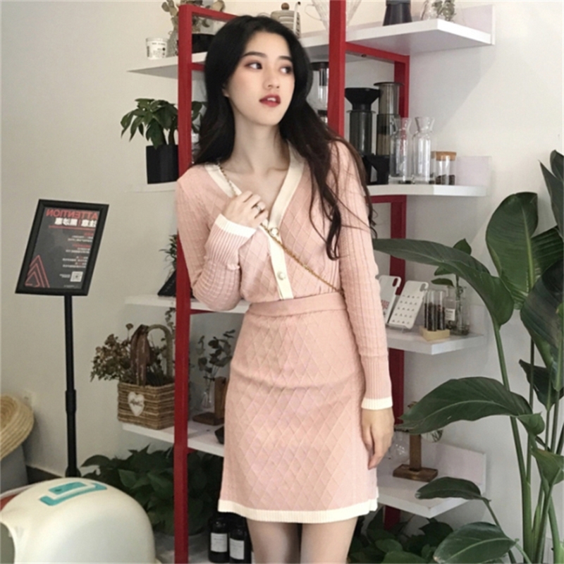 Autumn High quality Women Knit V-neck Long sleeve Cardigan Sweaters+Skirts Sets Solid Plaid Woman Casual OL Skirt Suits T200325