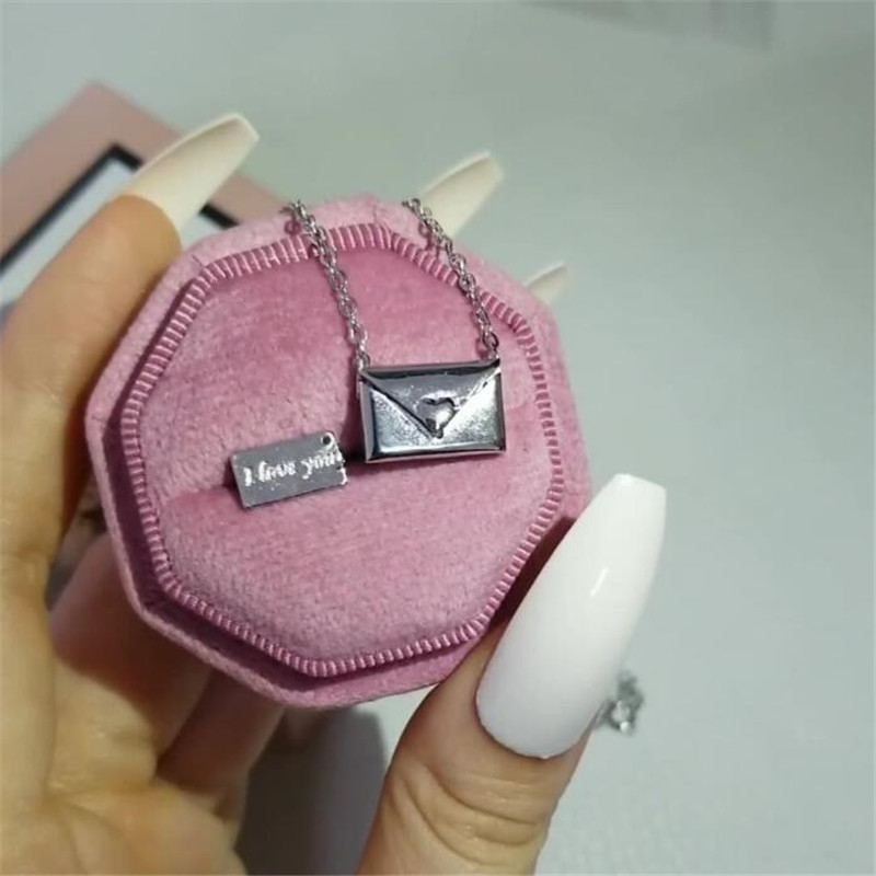 Sterg Sier Envelope Pendant Necklace - Sweet & Chic Gift for Women