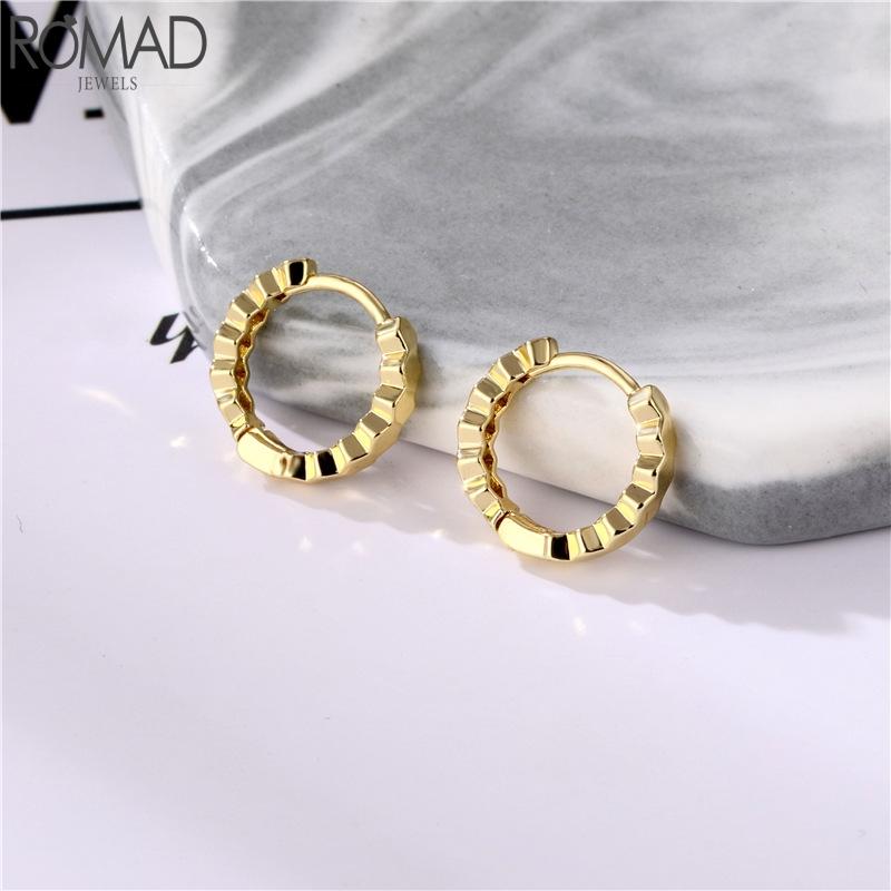 ROAMD 1pair Fashion Geometric Earrings for Women Metal Elegant Delicate Hoop Earrings kolczyki pendientes Vintage Jewelry W6
ROAMD 1pair Fashion Geometric Earrings for Women Metal Elegant Delicate Hoop Earrings kolczyki pendientes Vintage Jewelry W6