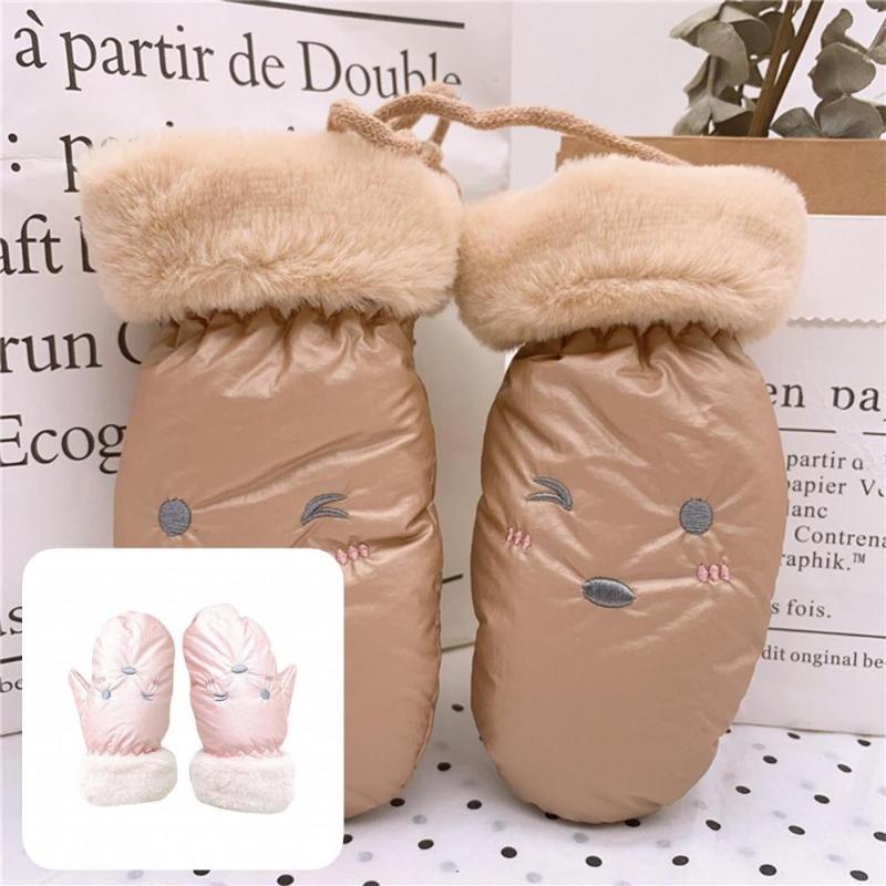 Children's Mittens 1 Pair Child Gloves Comfortable Plush Wind-proof Unisex Style Kids Winter Outdoor Supply, White
Children's Mittens 1 Pair Child Gloves Comfortable Plush Wind-proof Unisex Style Kids Winter Outdoor Supply, White
