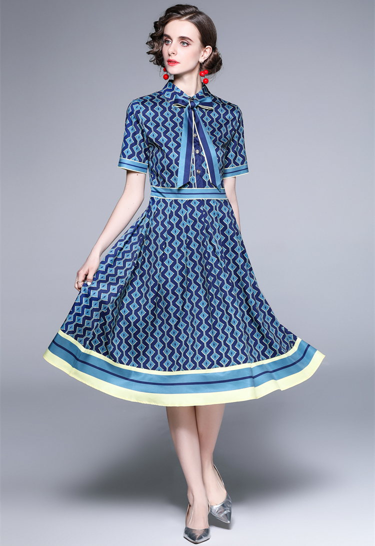 Vintage Ribbon Bow Printed Lace Up Dress Women 2022 Designer Short Sleeve Mock Neck Office Runway Slim A-Line Blue Dresses Summer Autumn Hig, Black;gray
Vintage Ribbon Bow Printed Lace Up Dress Women 2022 Designer Short Sleeve Mock Neck Office Runway Slim A-Line Blue Dresses Summer Autumn Hig, Black;gray
