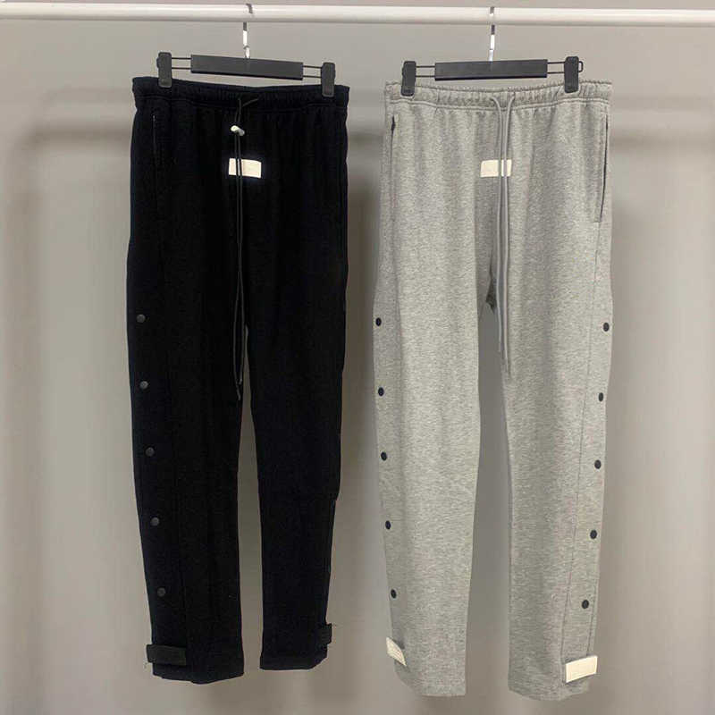 Autumn 2020 Winter USA Fear Of God Graffiti Collaboration Basketball Buckle Trousers Casual Fog Sweatpants Men Women Jogger Pants, Black
Autumn 2020 Winter USA Fear Of God Graffiti Collaboration Basketball Buckle Trousers Casual Fog Sweatpants Men Women Jogger Pants, Black