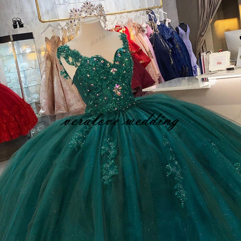 Charro Vestidos Quinceanera Dress Off Shoulder Appliques Lace Crost Back Sweet 16 Prom Party Dress vestidos de XV años, Orange
Charro Vestidos Quinceanera Dress Off Shoulder Appliques Lace Crost Back Sweet 16 Prom Party Dress vestidos de XV años, Orange