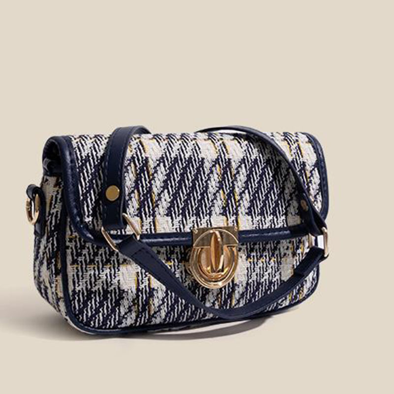 Evening Bags 2021 new pattern fashion Versatile Single Shoulder Messenger Bag Blue lattice Axillary bag
Evening Bags 2021 new pattern fashion Versatile Single Shoulder Messenger Bag Blue lattice Axillary bag