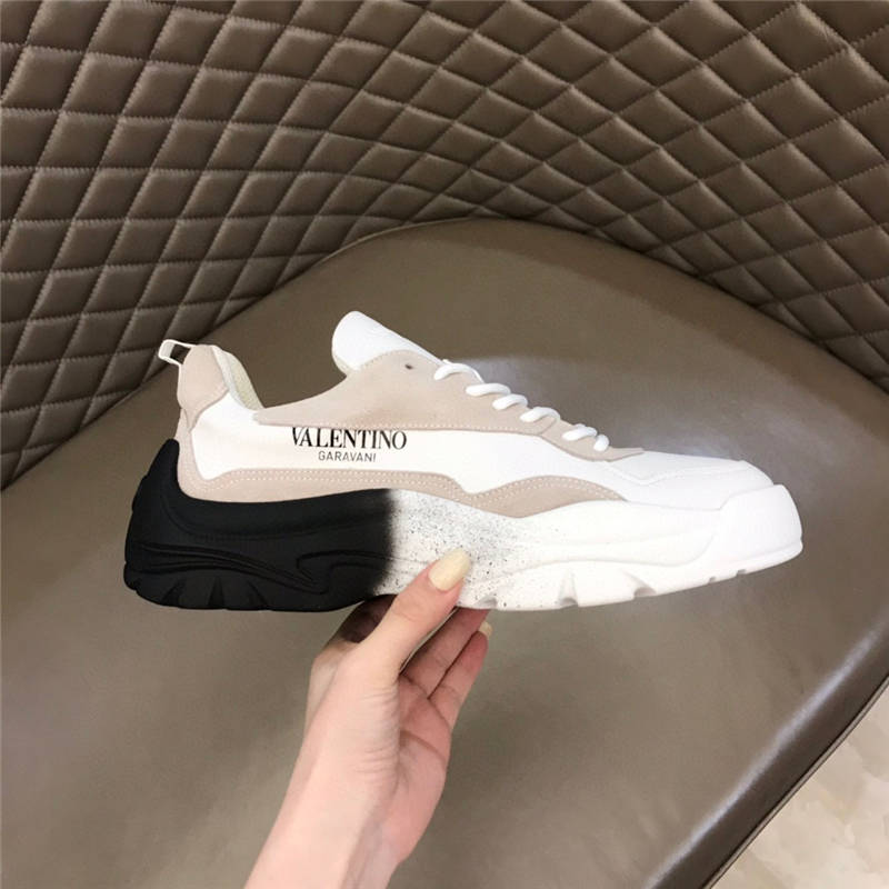2021 New Valentinoes Top Quality Designer Mens Casual Shoes Fashion Genuine Leather Sneakers Luxury Trainers em 64250-3
2021 New Valentinoes Top Quality Designer Mens Casual Shoes Fashion Genuine Leather Sneakers Luxury Trainers em 64250-3