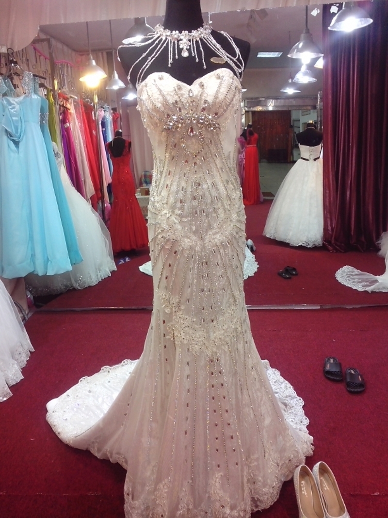 2021 New Luxurious Sweetheart Crystals Mermaid Wedding Bridal Gowns Vestido Noiva Curto Robe De Mariage Customize Acwp, White
2021 New Luxurious Sweetheart Crystals Mermaid Wedding Bridal Gowns Vestido Noiva Curto Robe De Mariage Customize Acwp, White