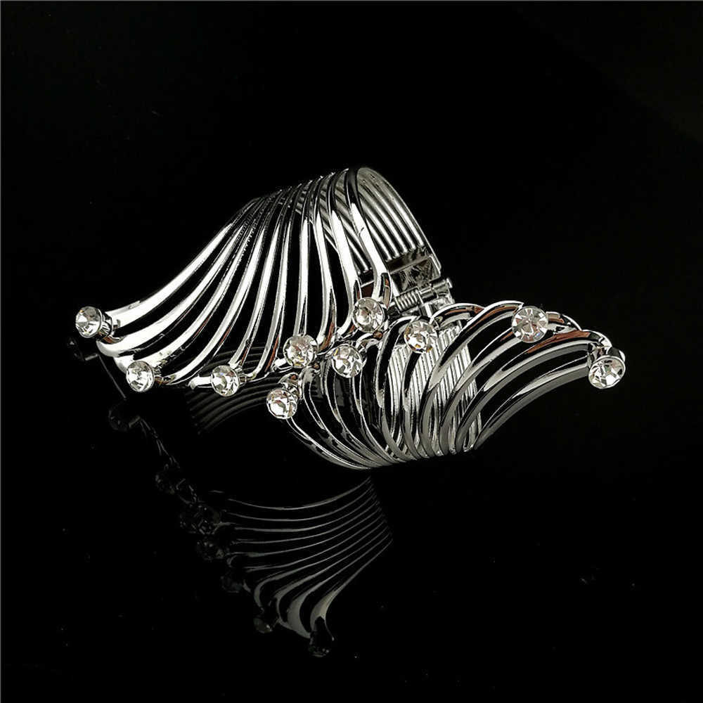 Luxury Feather Rhinestone Bangle Glitter Metal Plating Hollow Wrist Decor for Women Fashion Wings Cuff Bangle Jewelry Gifts Q0719
Luxury Feather Rhinestone Bangle Glitter Metal Plating Hollow Wrist Decor for Women Fashion Wings Cuff Bangle Jewelry Gifts Q0719
