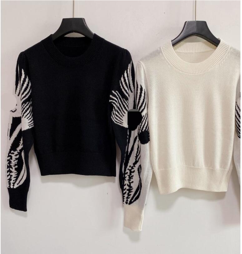 2021 Runway Spring SAme Style Sweater long Sleeve Black White Crew Neck Fashion Pullover Clothes High Quality Womens 619, Customize
2021 Runway Spring SAme Style Sweater long Sleeve Black White Crew Neck Fashion Pullover Clothes High Quality Womens 619, Customize