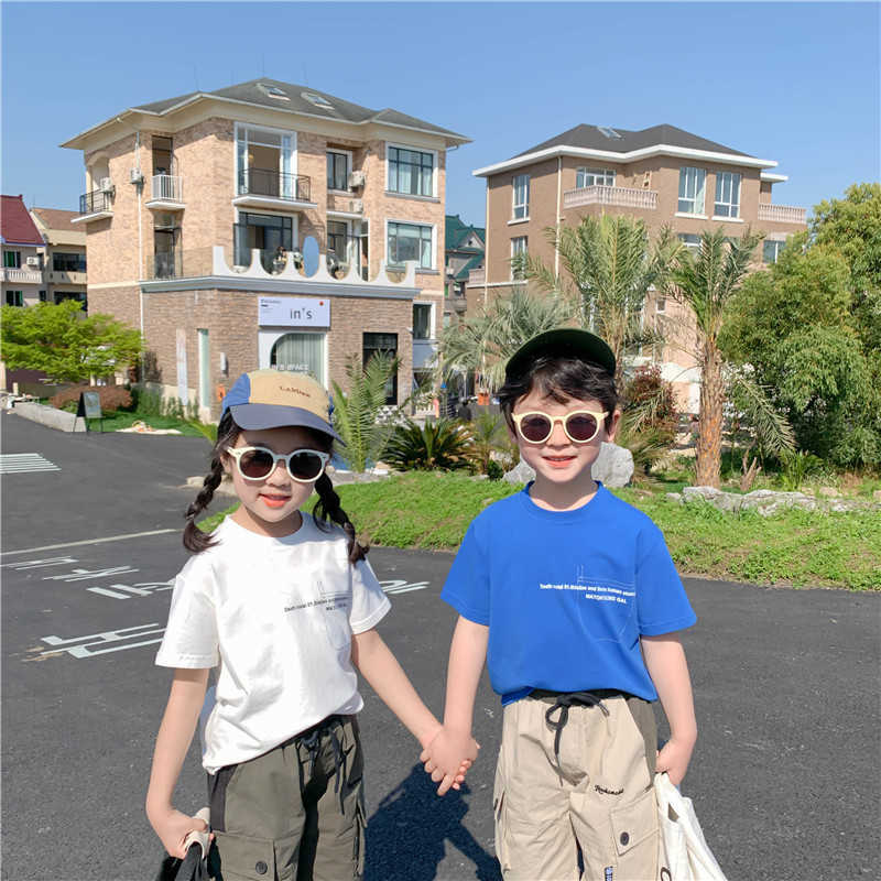 Boys and girls letter loose thin T shirts unisex casual clothes children mock pocket breathable Tops 210615, White beige
Boys and girls letter loose thin T shirts unisex casual clothes children mock pocket breathable Tops 210615, White beige