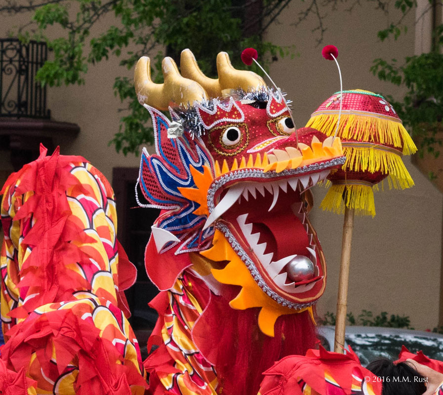 Dragon Dance Silk size 4 # 14m Length 8 player Equipment china Teamwork Sport Game adult mascot costume Christmas day culture holiday party, Purple
Dragon Dance Silk size 4 # 14m Length 8 player Equipment china Teamwork Sport Game adult mascot costume Christmas day culture holiday party, Purple