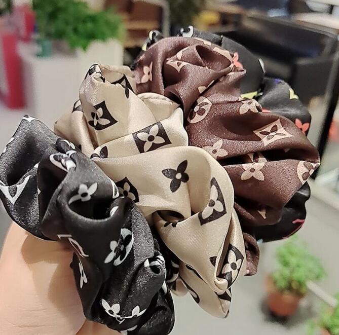 Scrunchies Hairbands Large intestine Hair Ties Ropes Brand Designers Letters Print Bowknot Elastic Rubber Bands Ponytail Holder Headwarps fo, Pink
Scrunchies Hairbands Large intestine Hair Ties Ropes Brand Designers Letters Print Bowknot Elastic Rubber Bands Ponytail Holder Headwarps fo, Pink