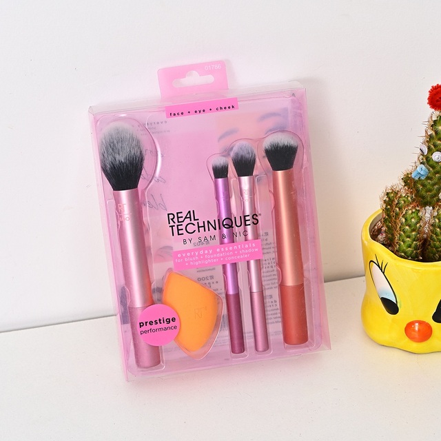Make up Brushes Classic Makeup Maquillage Brush Powder Loose Box Belt Foundation Brush Maquiagem Wholesale In Bulk z250527R5L4