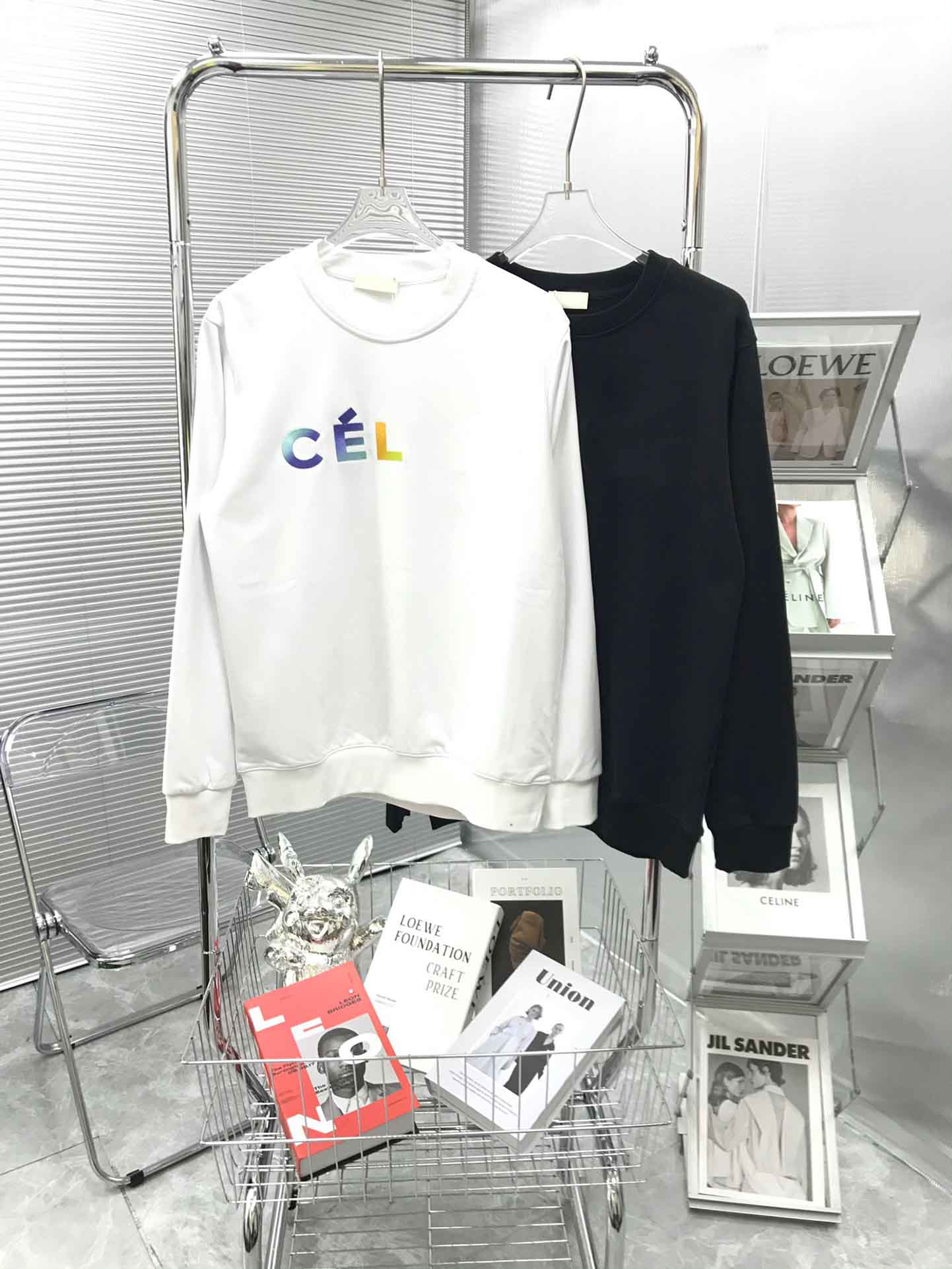 Early spring 2022 new color block letter logo Short Sleeve Tee double strand fine cotton fabric black and white w3w3
Early spring 2022 new color block letter logo Short Sleeve Tee double strand fine cotton fabric black and white w3w3