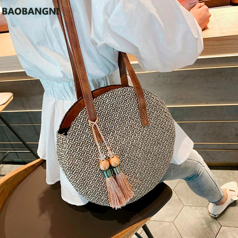 Round tassel The New Straw Bag Handbags Women Summer Rattan Bag Handmade Woven Beach Circle Bohemia New Fashion, Khaki
Round tassel The New Straw Bag Handbags Women Summer Rattan Bag Handmade Woven Beach Circle Bohemia New Fashion, Khaki