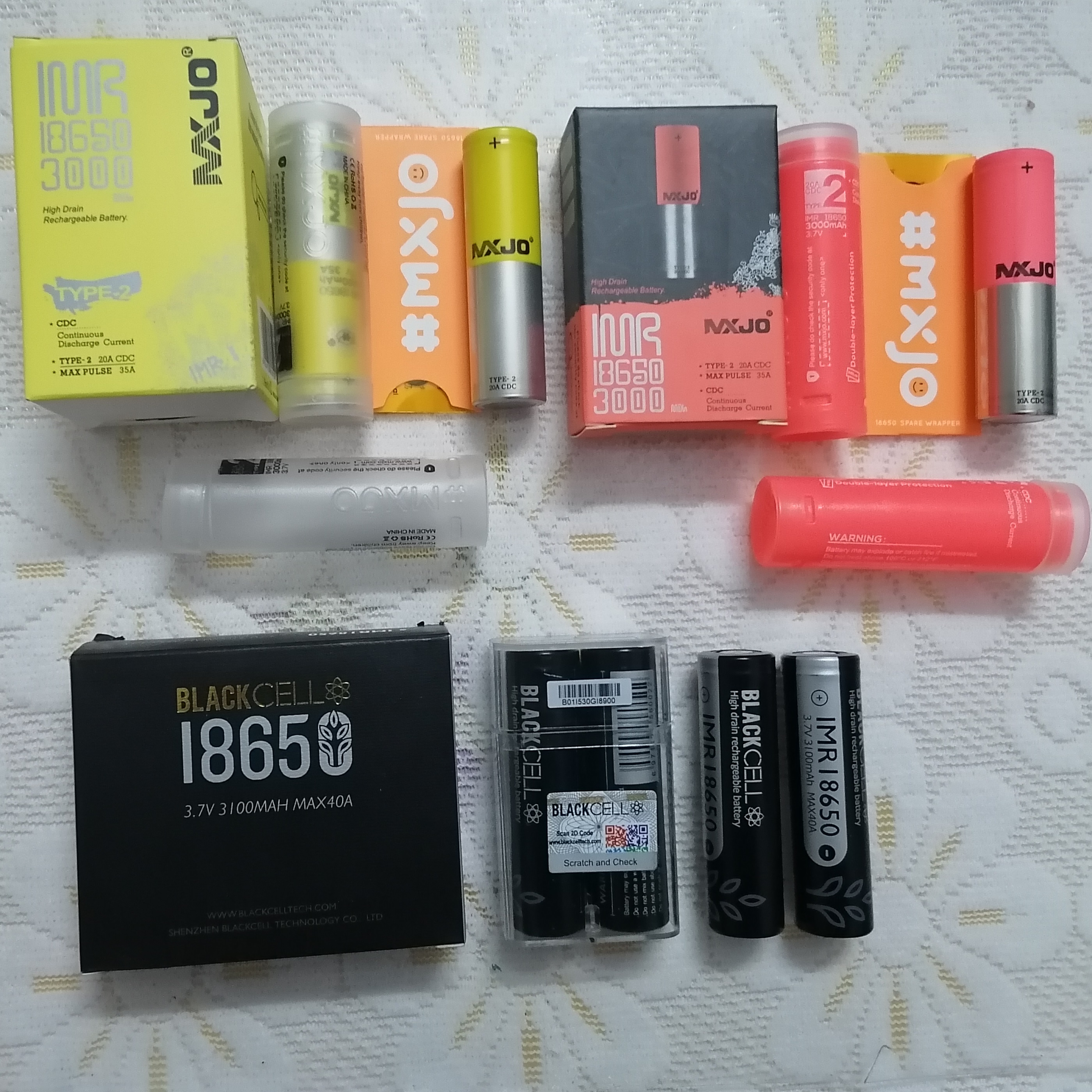 Original Blackcell Battery Blue Yellow Red 3100mAh 18650 High Performance 3000mah 3500mah 20A 35A Vape Battery Box Mod 100% Genui
Original Blackcell Battery Blue Yellow Red 3100mAh 18650 High Performance 3000mah 3500mah 20A 35A Vape Battery Box Mod 100% Genui