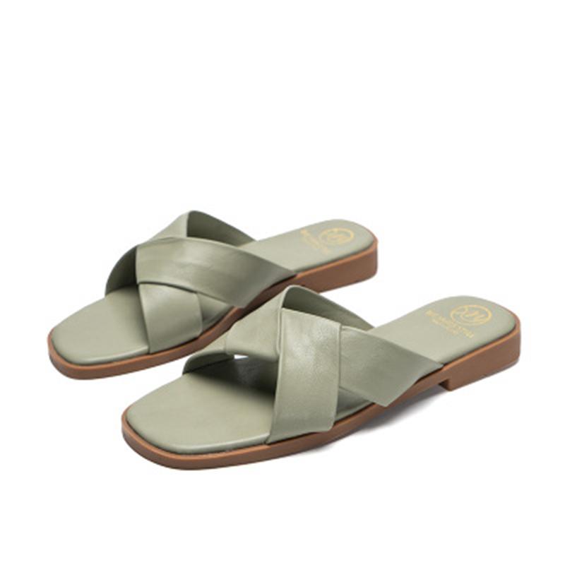 Summer New Ladies Lightweight Candy Color Soft Bottom Outer Wear Flat Bottom All-match Casual Lady Beach Sandals And Slippers, Green
Summer New Ladies Lightweight Candy Color Soft Bottom Outer Wear Flat Bottom All-match Casual Lady Beach Sandals And Slippers, Green