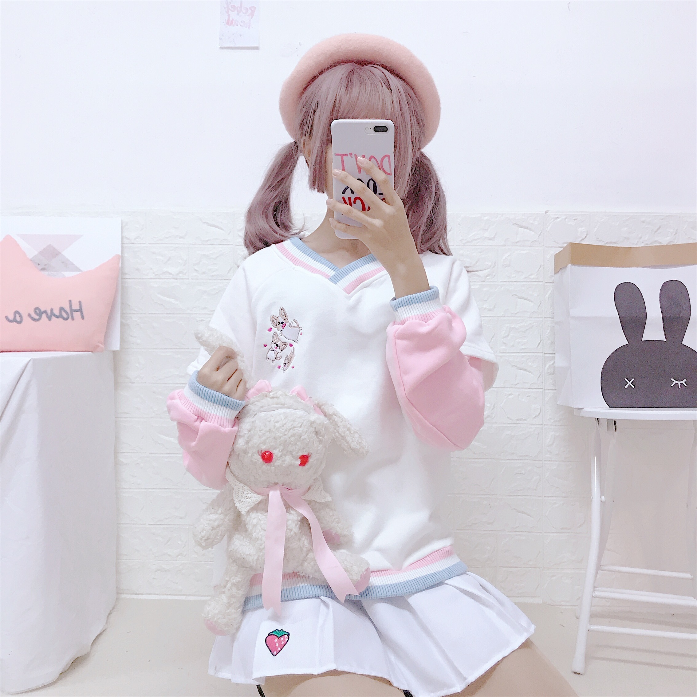 XUANHAO Kawaii Sweet Women's Embroidery Sweatshirt Pink Hoodies Sweatshirts Long Sleeve O-neck Pullovers Girls Cute Tracksuits 201029