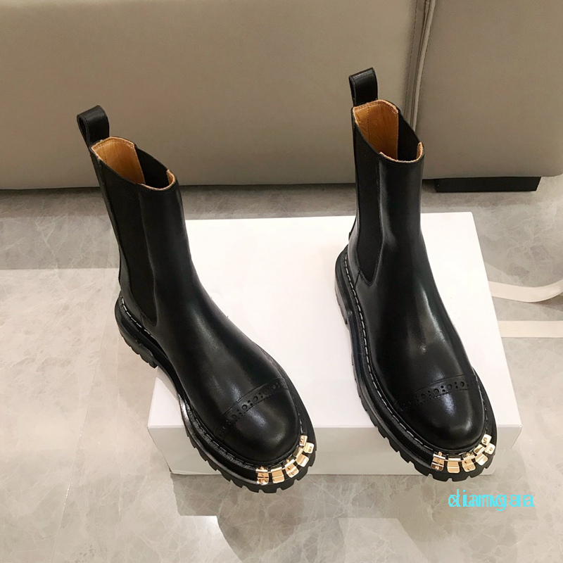 Fashion Designer Ankle Women Shoes Winter Boots Ladies Silk Cowhide Leather High Top Womens Flat Boot Good Quality, Black
Fashion Designer Ankle Women Shoes Winter Boots Ladies Silk Cowhide Leather High Top Womens Flat Boot Good Quality, Black
