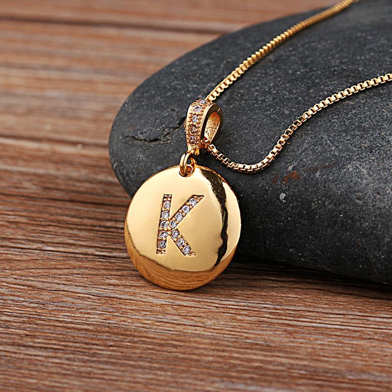 Chains Top Quality Women Girls Initial Letter Necklace Gold 26 Letters Charm Necklaces Pendants Copper CZ Jewelry Personal NecklaceChains Ch
Chains Top Quality Women Girls Initial Letter Necklace Gold 26 Letters Charm Necklaces Pendants Copper CZ Jewelry Personal NecklaceChains Ch
