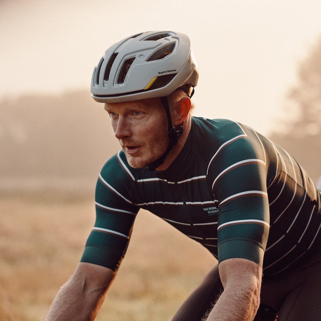 new PNS cycling jersey black and white cycle clothes pas normal studios apparel reproduction
new PNS cycling jersey black and white cycle clothes pas normal studios apparel reproduction