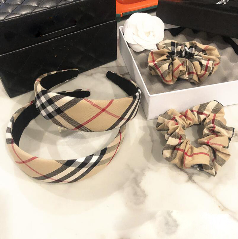 Designer Grid stripe Print headbands Scrunchies Large intestine Hair Ties Ropes Hair Hoop Headwear Accessories for Female Women Gifts, Silver
Designer Grid stripe Print headbands Scrunchies Large intestine Hair Ties Ropes Hair Hoop Headwear Accessories for Female Women Gifts, Silver