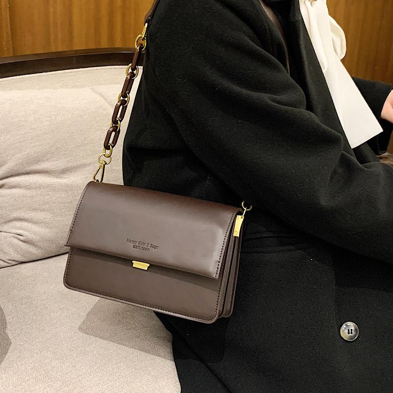 Ladies handbag fashion small square bag casual lady bag messenger retro tofu solid color shoulder mobile phone, Black
Ladies handbag fashion small square bag casual lady bag messenger retro tofu solid color shoulder mobile phone, Black