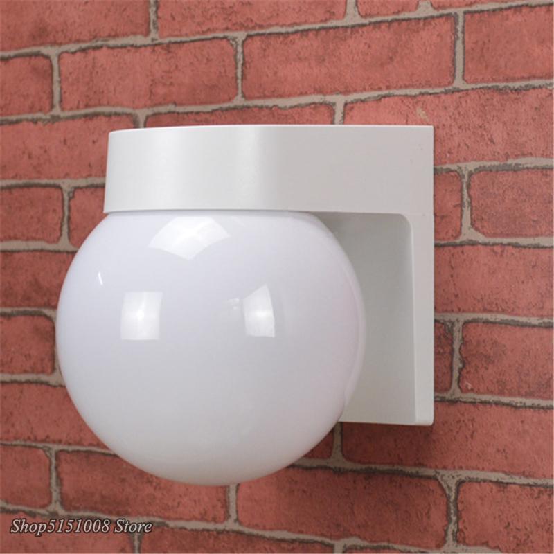 Modern led outdoor Wall Lights porch light black white base Milky Acrylic lampshade ball Nordic wall lamps up down Saconces
Modern led outdoor Wall Lights porch light black white base Milky Acrylic lampshade ball Nordic wall lamps up down Saconces