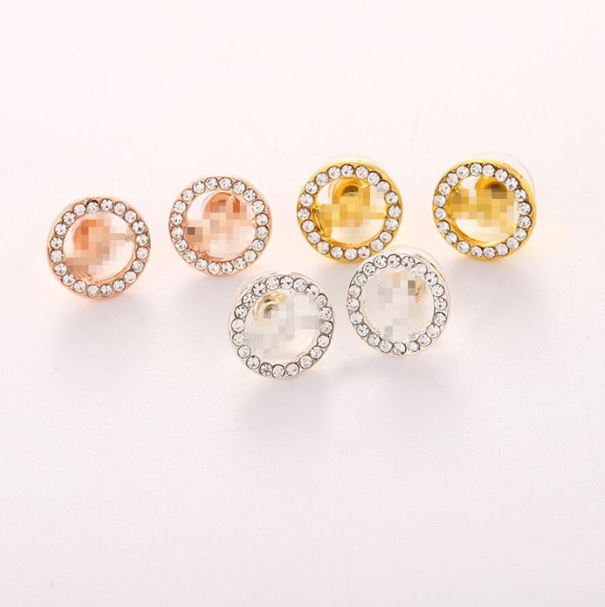 New Designer Classic Letter Earrings Round Rhinestone Earring Gold, Silver, Rose Gold Color Ear Stud for Women Lady Girl Lady Wedding Party
New Designer Classic Letter Earrings Round Rhinestone Earring Gold, Silver, Rose Gold Color Ear Stud for Women Lady Girl Lady Wedding Party