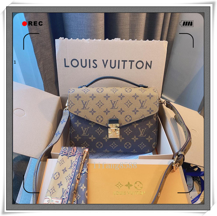 LV LOUIS VITTON Three pieces of unity Multi Pochette Accessories Bag Women's Shoulder Bag Shoulder M44840, Red;black
LV LOUIS VITTON Three pieces of unity Multi Pochette Accessories Bag Women's Shoulder Bag Shoulder M44840, Red;black