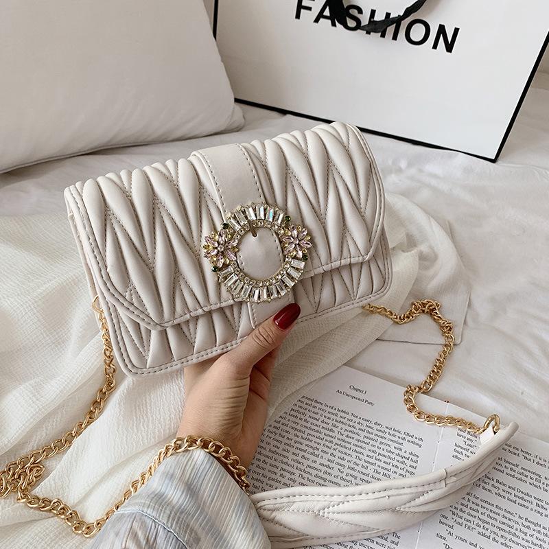 Niche Design Handbags New 2021 Fashion Messenger Bag Chain Square Bag Handbag Shoulder Underarm Dual-use Width: 22cm, Black
Niche Design Handbags New 2021 Fashion Messenger Bag Chain Square Bag Handbag Shoulder Underarm Dual-use Width: 22cm, Black