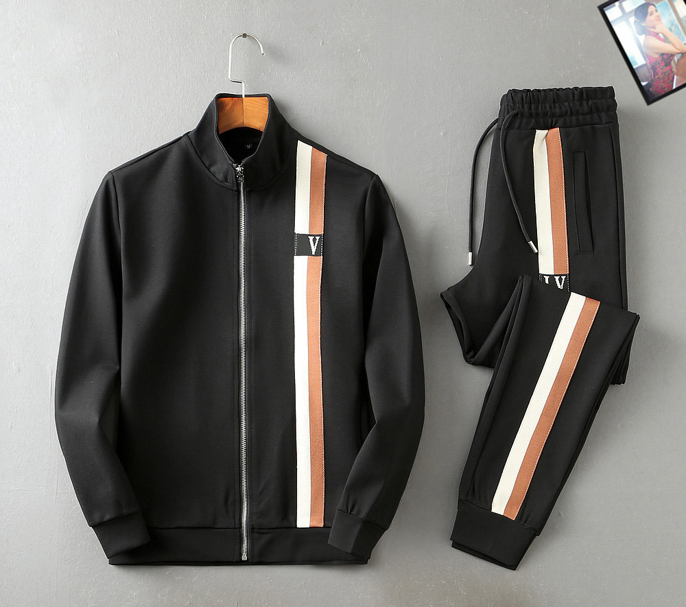 2021 Luxurys Designers Men's drees Fashion tracksuits Short Sleeve Trousers Round Collar Sequin Embroidery Leisure Sports 2-piece Set M-3XL#09, Black
2021 Luxurys Designers Men's drees Fashion tracksuits Short Sleeve Trousers Round Collar Sequin Embroidery Leisure Sports 2-piece Set M-3XL#09, Black