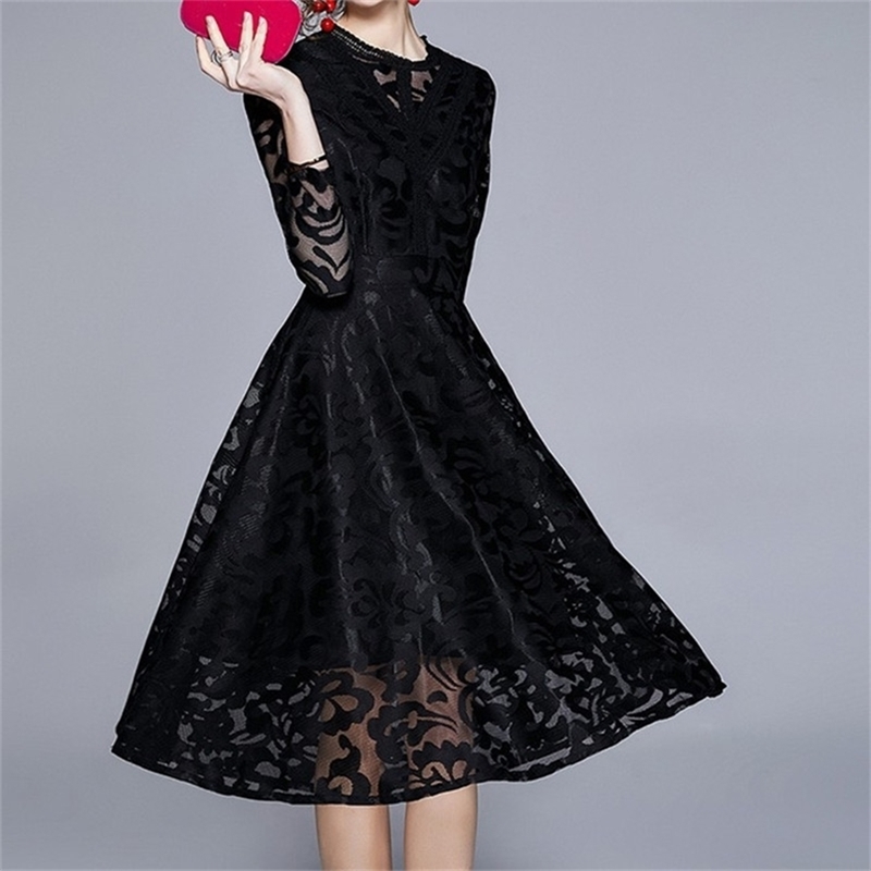 Runway Women Elegant Bow Dress Embroidery Lace Patchwork Chiffon Long Party Summer Hollow Out dresses Vestidos 210603, Picture color
Runway Women Elegant Bow Dress Embroidery Lace Patchwork Chiffon Long Party Summer Hollow Out dresses Vestidos 210603, Picture color