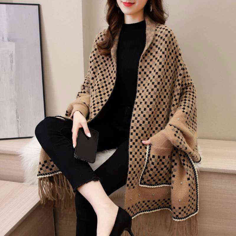 ZJZLL New Popular Winter Women Pearl mink velvet Plaid Shawl With Sleeves Knit Exquisite Pocket Warm Sweater Tassel Poncho Cape Y1122
ZJZLL New Popular Winter Women Pearl mink velvet Plaid Shawl With Sleeves Knit Exquisite Pocket Warm Sweater Tassel Poncho Cape Y1122
