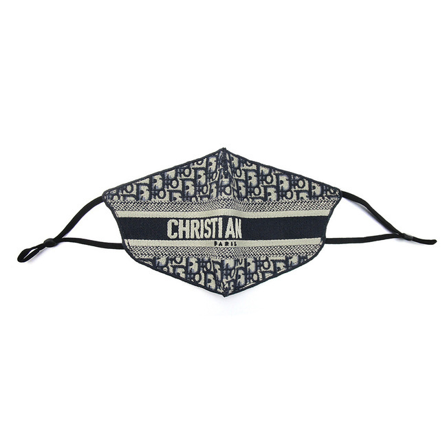 New custom-made embroidered thermal mask, hand-made double-sided weaving, autumn and winter sunscreen and dust mask can be made in letters2
New custom-made embroidered thermal mask, hand-made double-sided weaving, autumn and winter sunscreen and dust mask can be made in letters2