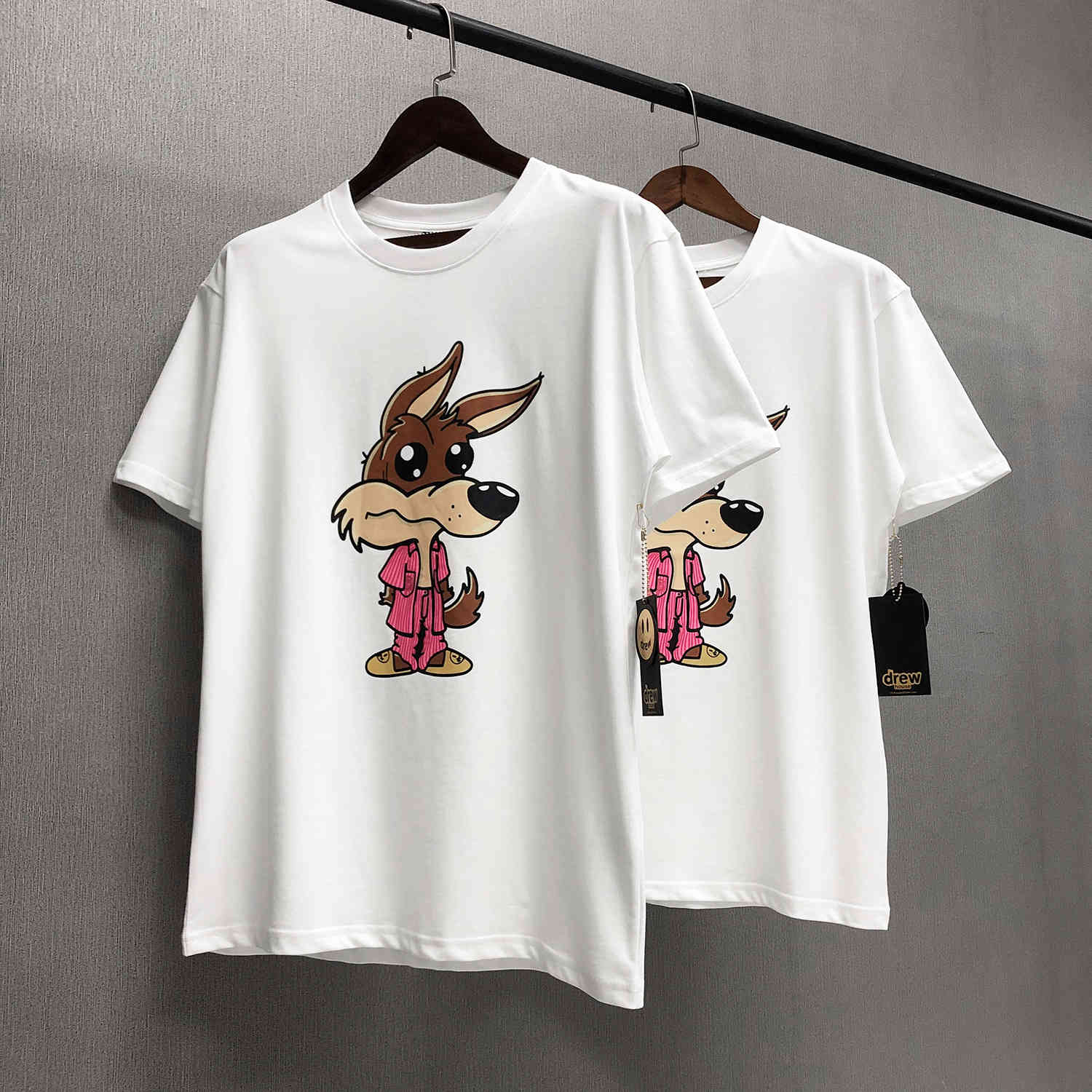 High version drew Bieber same short sleeve cartoon print fashion brand loose round neck high street couple T-shirt for men YB6K, White;black
High version drew Bieber same short sleeve cartoon print fashion brand loose round neck high street couple T-shirt for men YB6K, White;black
