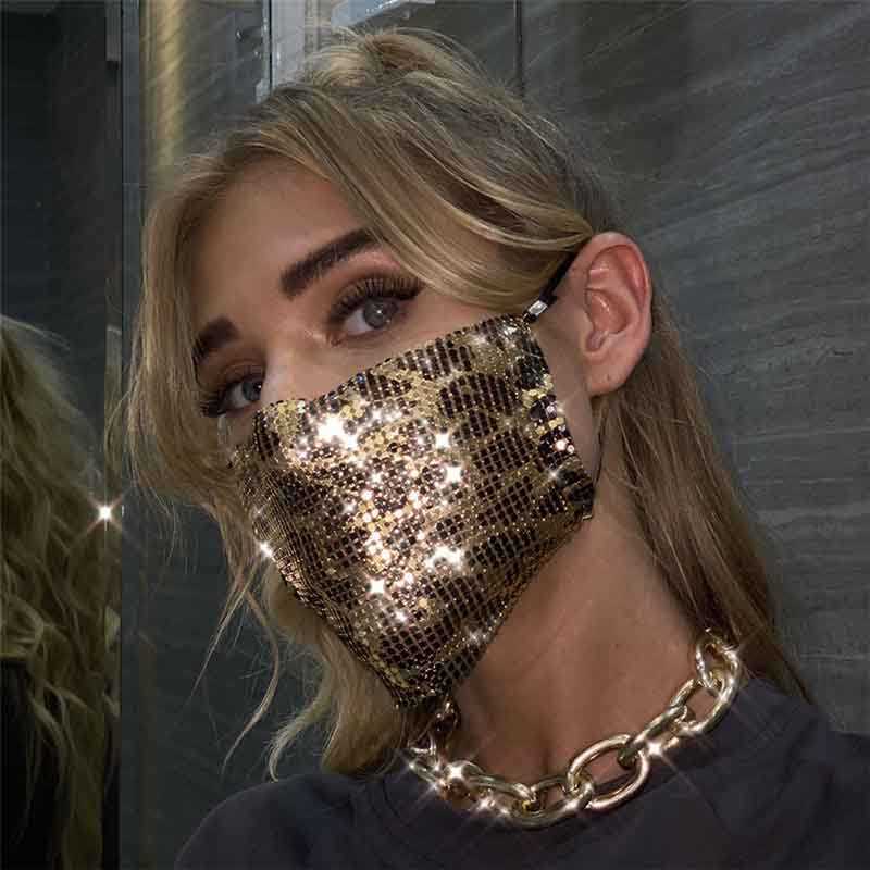New Luxury Crystal masquerade Mask for Face Nightclub Party Hot Diamond Rhinestone Decoration Mask for Women Fashion Desinger Q0818
New Luxury Crystal masquerade Mask for Face Nightclub Party Hot Diamond Rhinestone Decoration Mask for Women Fashion Desinger Q0818