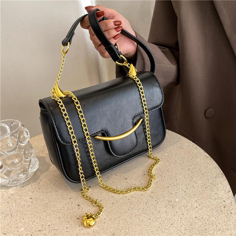 Vintage Chain Designer Solid Color PU Leather Crossbody Bags for Women 2021 Fashion Trend Handbags Elegant Clutch Purses, Black
Vintage Chain Designer Solid Color PU Leather Crossbody Bags for Women 2021 Fashion Trend Handbags Elegant Clutch Purses, Black
