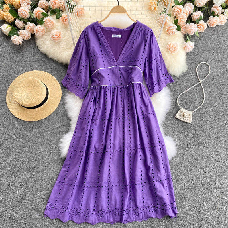 Vintage Purple Hollow Out Midi Dress Women Sexy V-Neck Vacation Beach Party Vestidos Female Runway Loose Robe Summer 2021 New Y0603
Vintage Purple Hollow Out Midi Dress Women Sexy V-Neck Vacation Beach Party Vestidos Female Runway Loose Robe Summer 2021 New Y0603