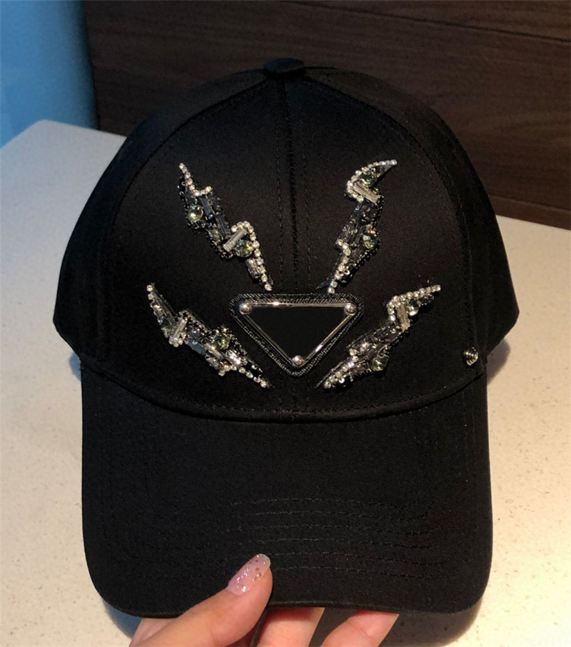 2021 Solid Mens Fitted Baseball Caps Womens Sun Hat Fashion Baseball Cap Adjustable Casaul Designers Caps Hats Mens, Pack box
2021 Solid Mens Fitted Baseball Caps Womens Sun Hat Fashion Baseball Cap Adjustable Casaul Designers Caps Hats Mens, Pack box
