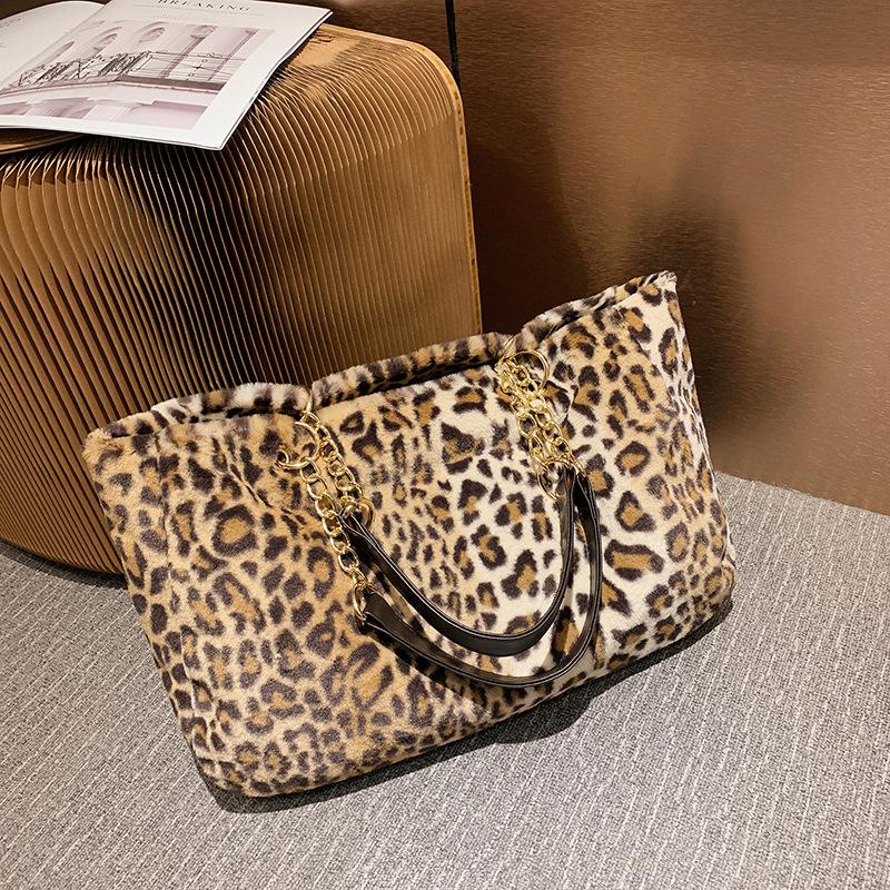 Bag For Women Brand Original Design 2021 New Women's Large-capacity Shoulder Bag Handbag, Black
Bag For Women Brand Original Design 2021 New Women's Large-capacity Shoulder Bag Handbag, Black