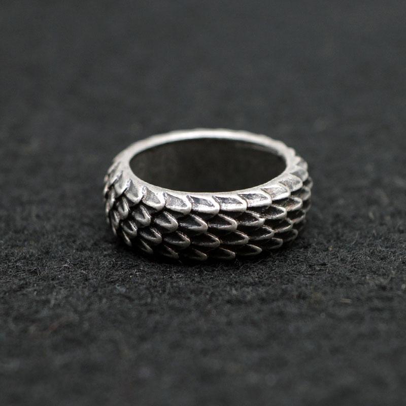 Wedding Rings 1pcs Viking Dragon Jewelry Feather Ring Unique Dragonscale For Women Men Size 8 Antique Silver RG96
Wedding Rings 1pcs Viking Dragon Jewelry Feather Ring Unique Dragonscale For Women Men Size 8 Antique Silver RG96