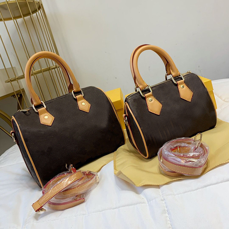 Women Lady Brown Luxurys Designers Bags Handbag Faux Leather Floral Letter Handbags Totes Purses Crossbody Strap Bag With Original Box
Women Lady Brown Luxurys Designers Bags Handbag Faux Leather Floral Letter Handbags Totes Purses Crossbody Strap Bag With Original Box