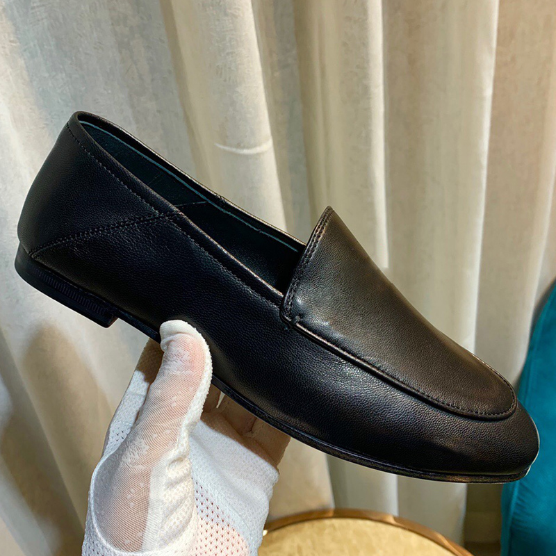 spring and fall luxury Designer women Dress shoes Genuine leather casual Flat heel Slipper Metal buckle Slippers Ladies loafers Trample Lazy, Black
spring and fall luxury Designer women Dress shoes Genuine leather casual Flat heel Slipper Metal buckle Slippers Ladies loafers Trample Lazy, Black