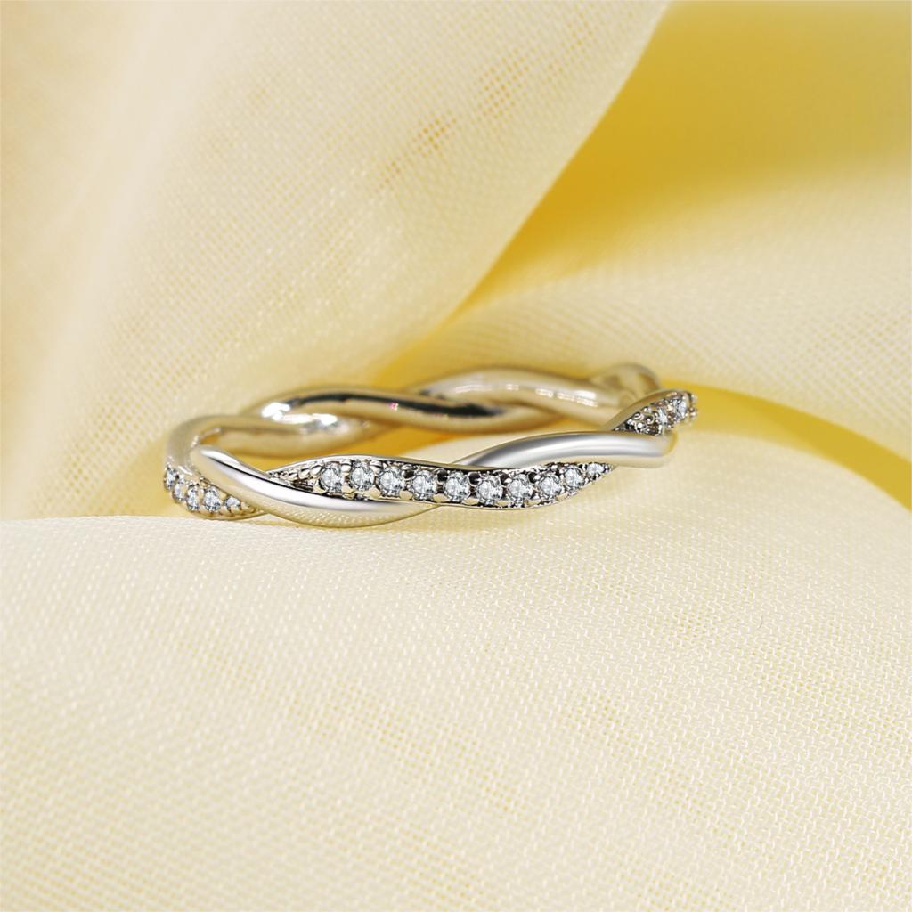 Ring For Women Thin Temperament Winding Wedding Engagement Rings Sier Color Cubic Zirconia Fashion Gift Jewelry DZR018
