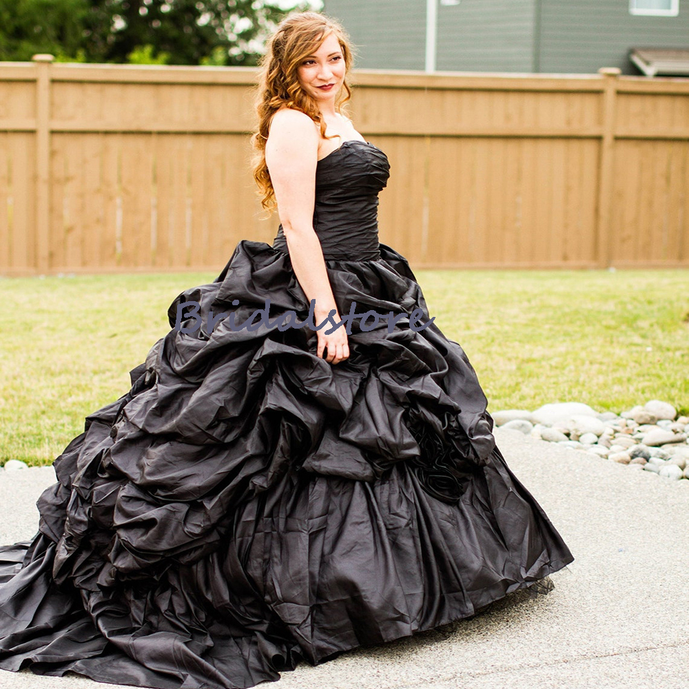 Vintage Black Gothic Medieval Wedding Dress 2022 Victorian Country Ball Gown Bridal Dress With Ruffles Sweetheart Corset Bride Robe De Mariee Vestido 