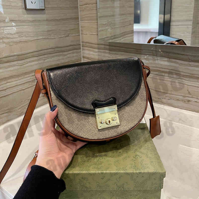 Luxury Designer Brand Fashion Shoulder High Quality Women bag Saddle Handbags 2021 Metallic totes temperament mother Elegant One-shoulder, No bags
Luxury Designer Brand Fashion Shoulder High Quality Women bag Saddle Handbags 2021 Metallic totes temperament mother Elegant One-shoulder, No bags