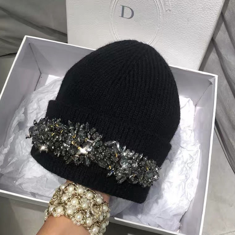 Korean Style Womens Rhinestone Knitted Hat Woolen Cap Instagram Mesh Red Style Western Style Warm Fashion Runway European and American Hat, Full diamond black
Korean Style Womens Rhinestone Knitted Hat Woolen Cap Instagram Mesh Red Style Western Style Warm Fashion Runway European and American Hat, Full diamond black